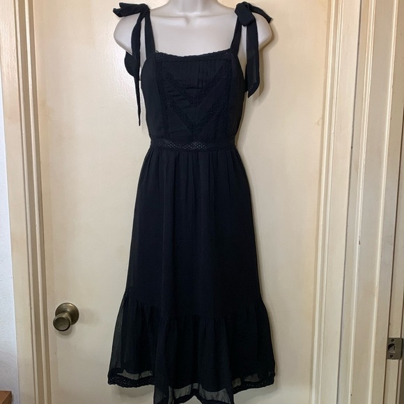 Abercrombie & Fitch Dresses & Skirts - Abercrombie and Fitch black babydoll sundress size XS/P
